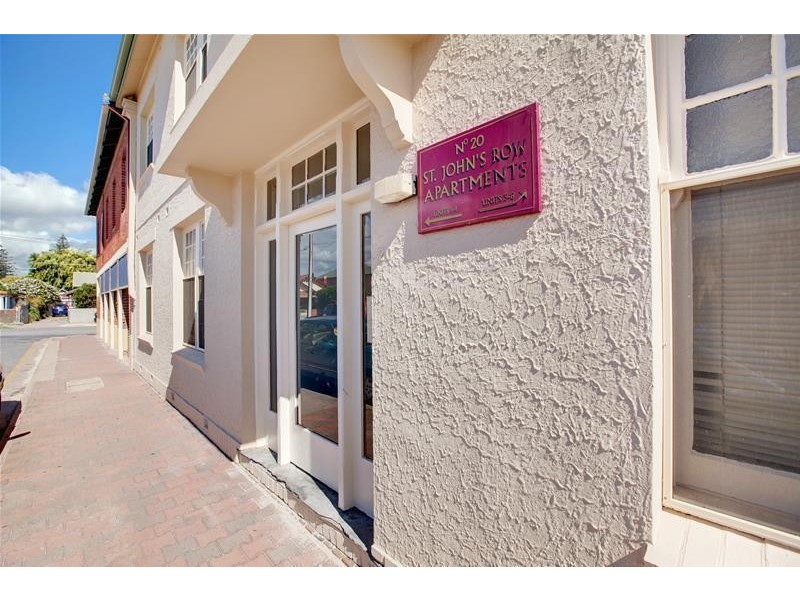 3/20 St Johns Row, Glenelg SA 5045
