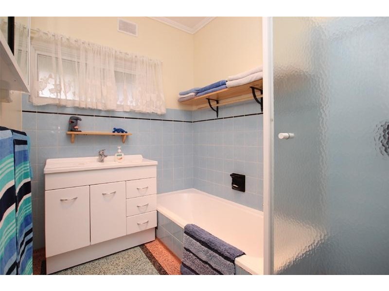 16 Lindley Avenue, Warradale SA 5046