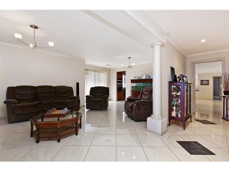 21 Islington Drive, Sheidow Park SA 5158