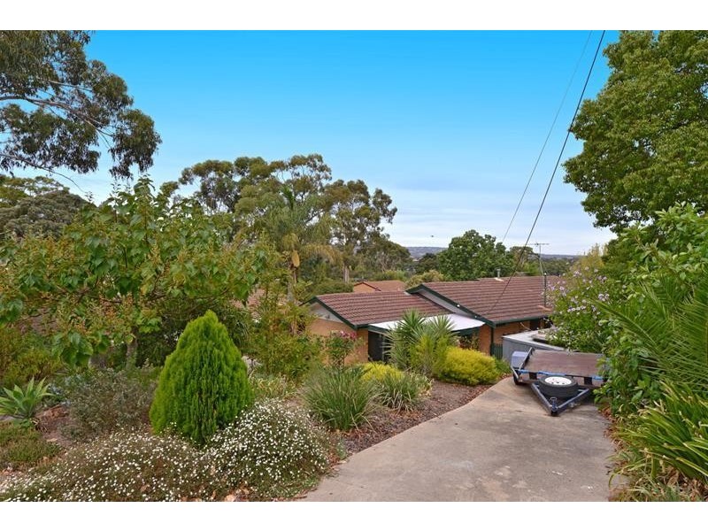 4 Dewvale Road, O’halloran Hill SA 5158