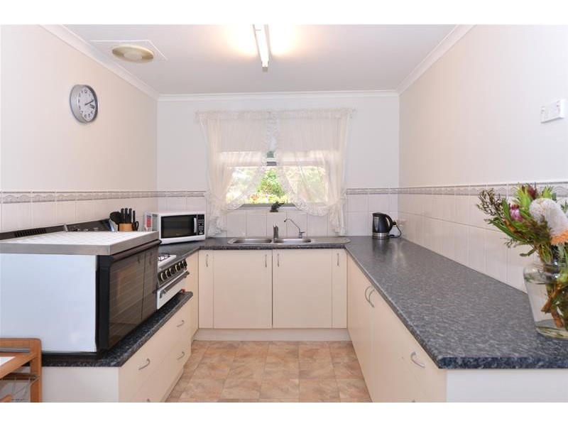 4 Dewvale Road, O’halloran Hill SA 5158