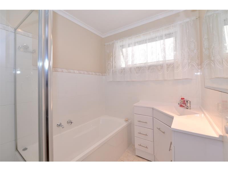 4 Dewvale Road, O’halloran Hill SA 5158