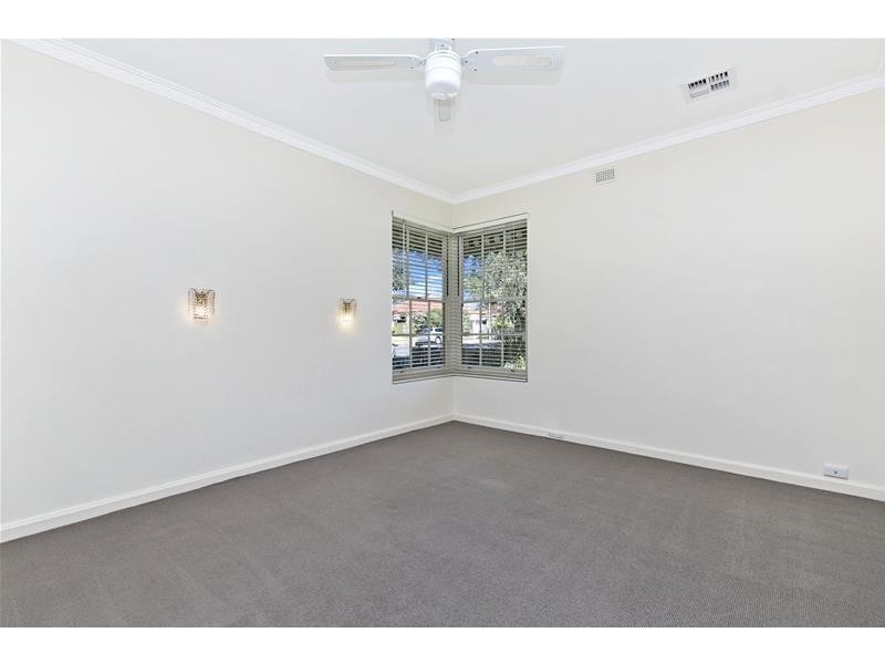 4 Shoreham Road, South Brighton SA 5048