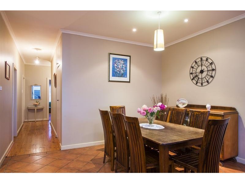 1 Jedma Grove, Glenelg North SA 5045