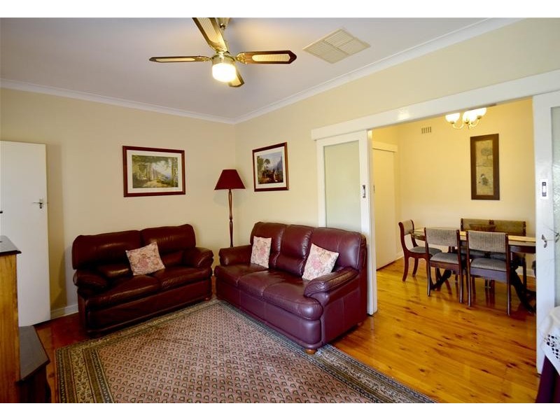 15 Tudor Avenue, Clovelly Park SA 5042