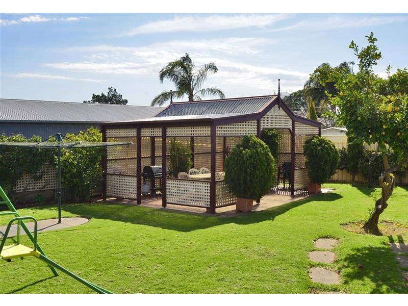 15 Tudor Avenue, Clovelly Park SA 5042