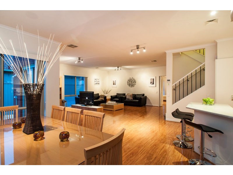 9 Albion Avenue, Glandore SA 5037