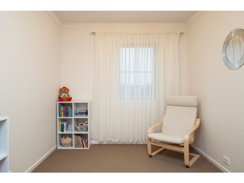 9 Albion Avenue, Glandore SA 5037