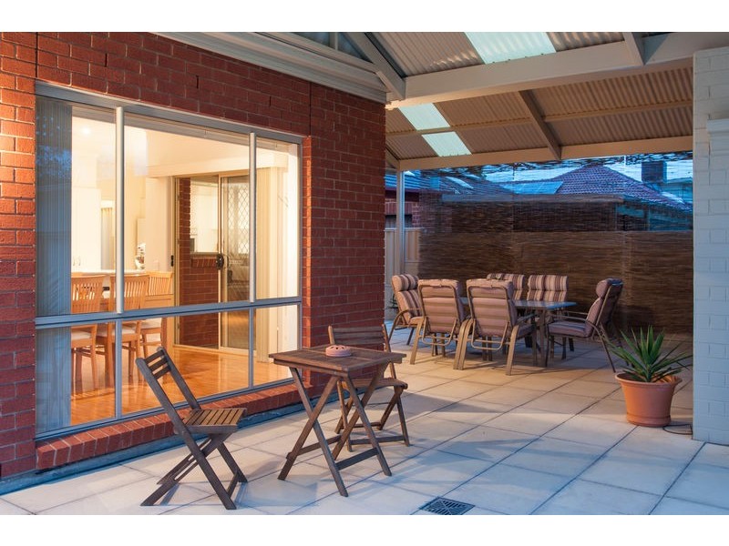 9 Albion Avenue, Glandore SA 5037