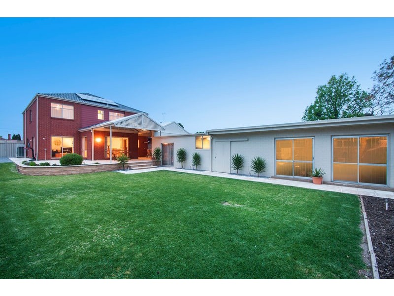 9 Albion Avenue, Glandore SA 5037