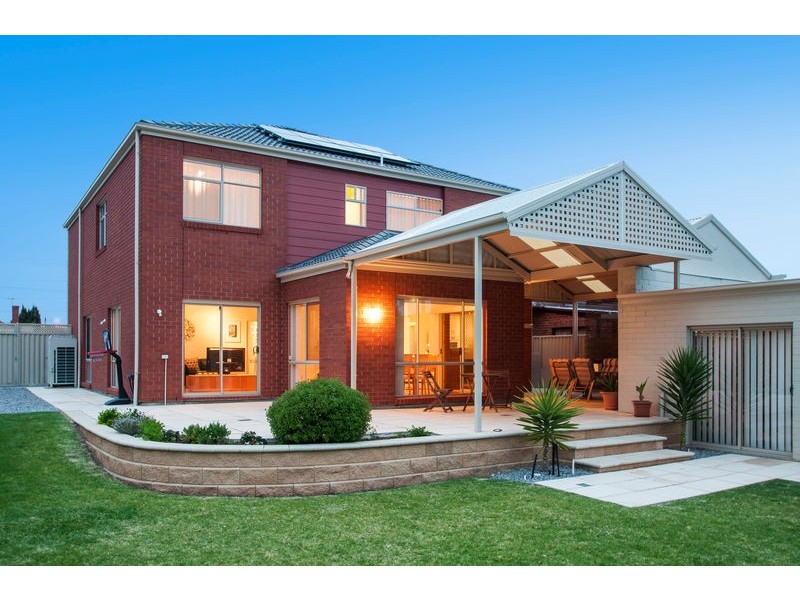 9 Albion Avenue, Glandore SA 5037