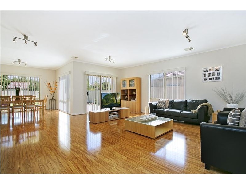 9 Albion Avenue, Glandore SA 5037