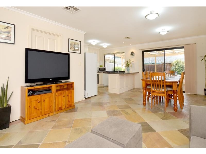 15 Wallace Court, Mitchell Park SA 5043