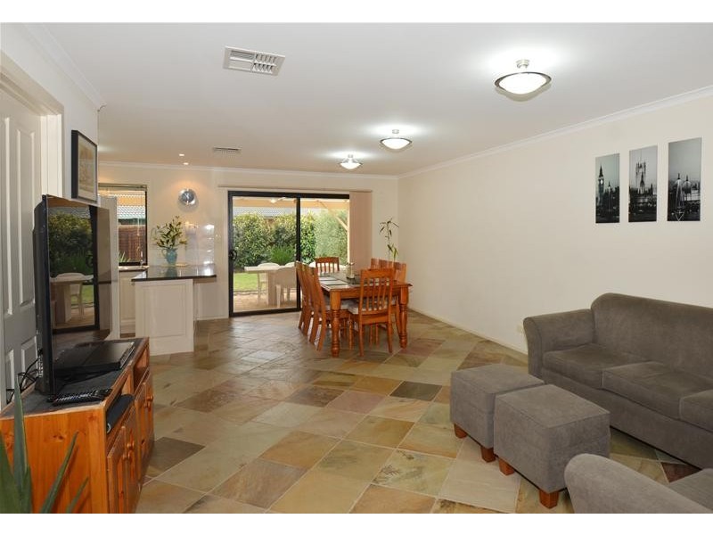 15 Wallace Court, Mitchell Park SA 5043