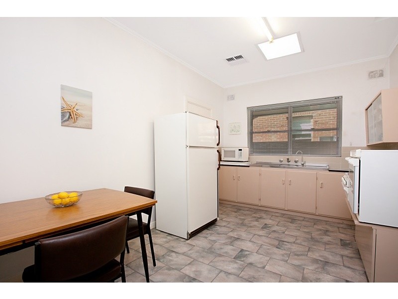 4 Rutland Avenue, Brighton SA 5048