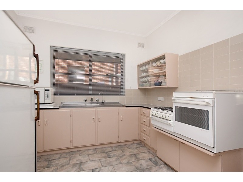 4 Rutland Avenue, Brighton SA 5048