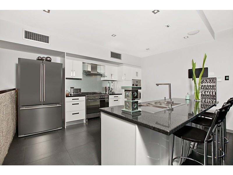 10 Cadna Street, Hallett Cove SA 5158