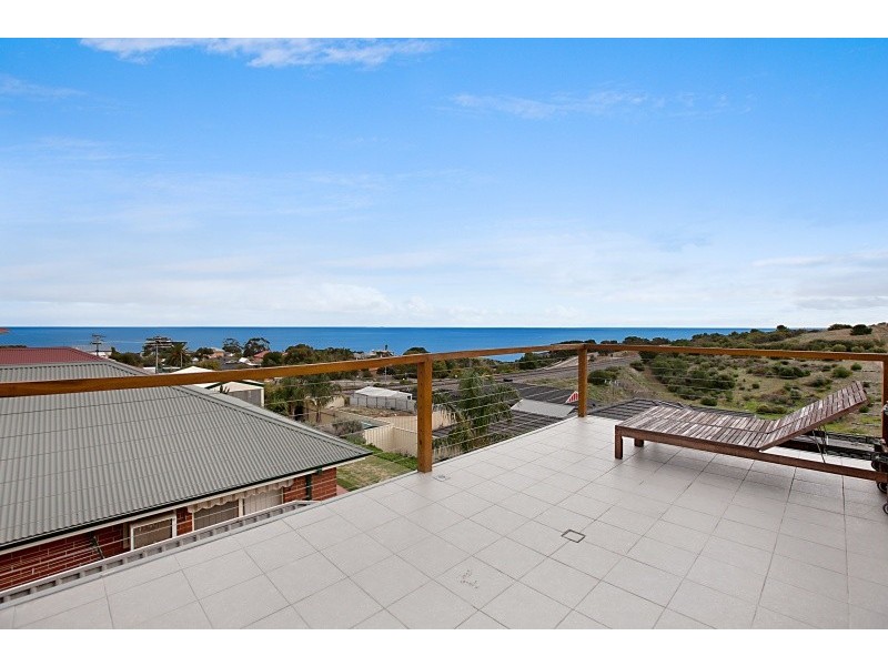 10 Cadna Street, Hallett Cove SA 5158