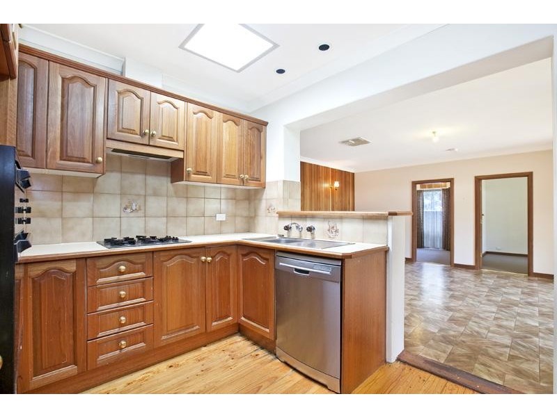 26 Lawson Road, Happy Valley SA 5159