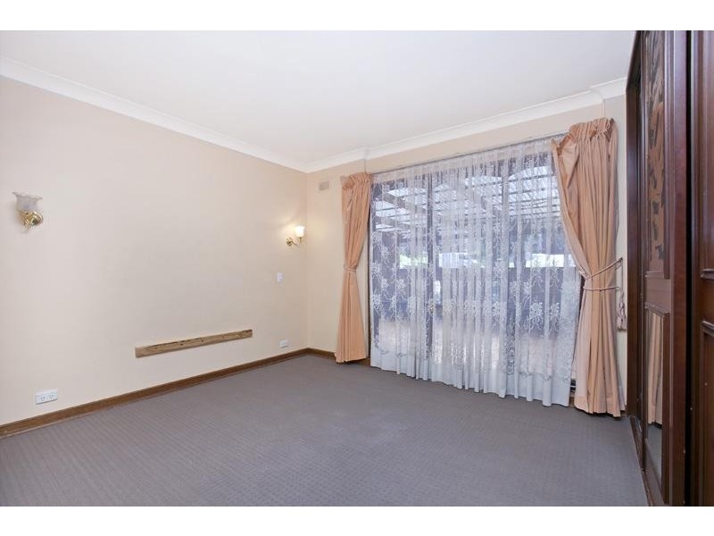 26 Lawson Road, Happy Valley SA 5159