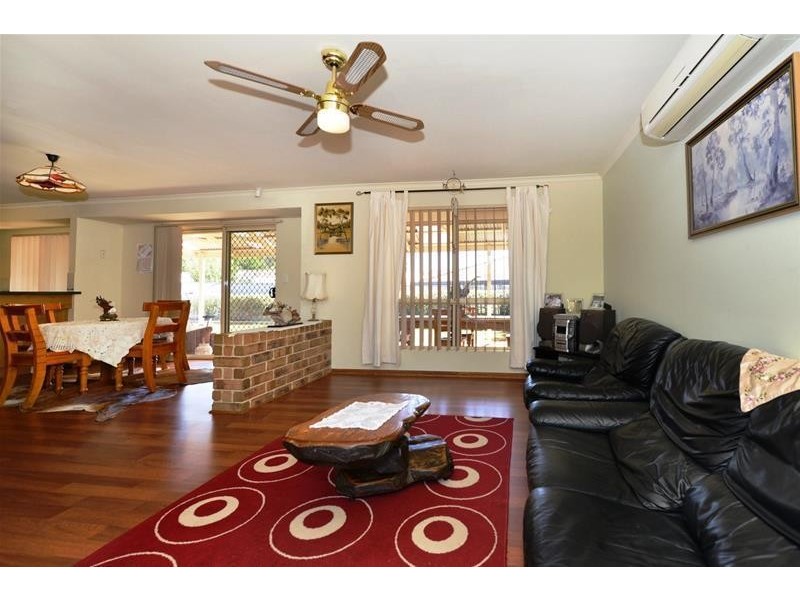 24 Montpelier Street, Woodcroft SA 5162