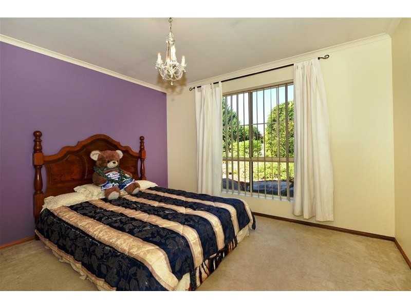 24 Montpelier Street, Woodcroft SA 5162