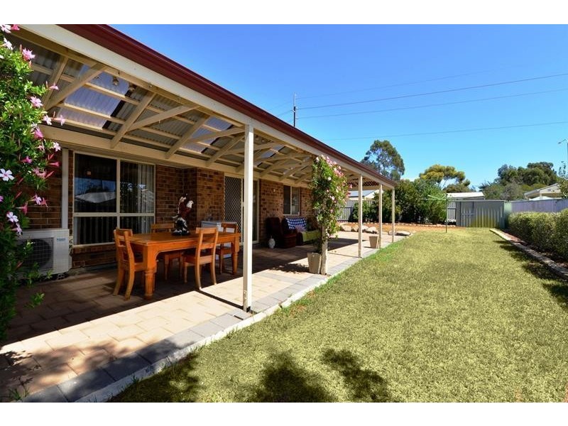 24 Montpelier Street, Woodcroft SA 5162