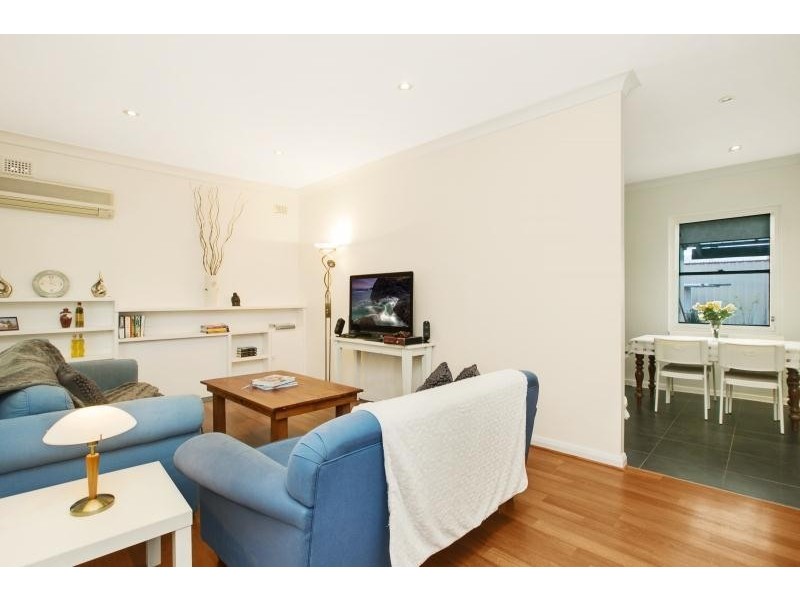 8 Minchinbury Terrace, Marion SA 5043