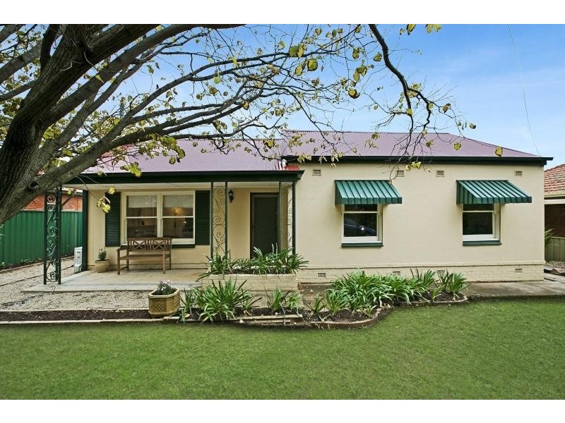 8 Minchinbury Terrace, Marion SA 5043