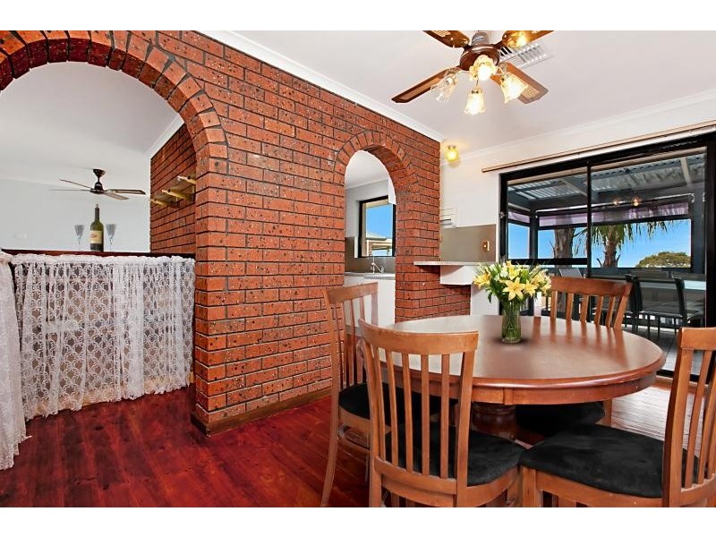 15 Darwendale Street, Huntfield Heights SA 5163