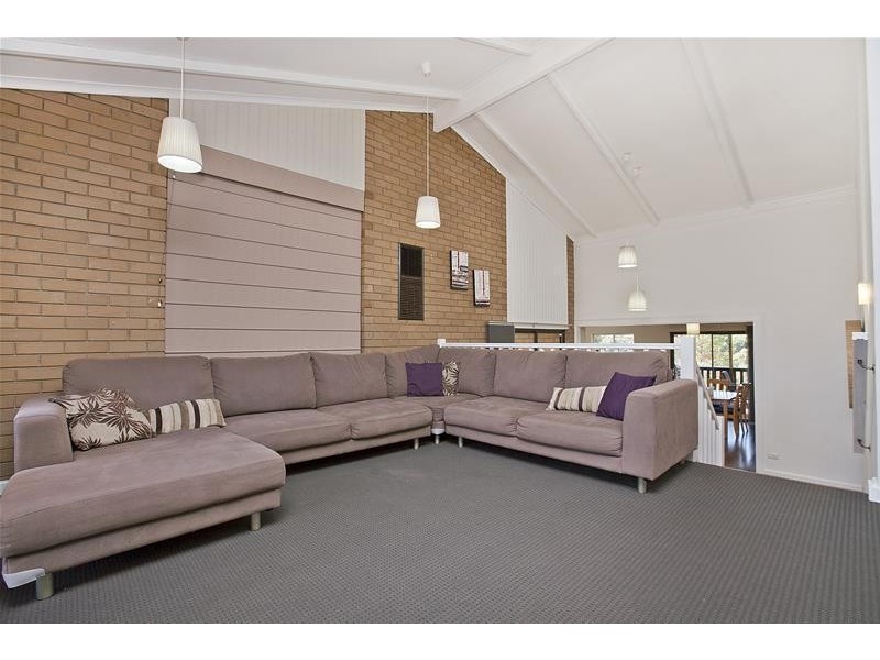 23 Sherwood Avenue, Bellevue Heights SA 5050