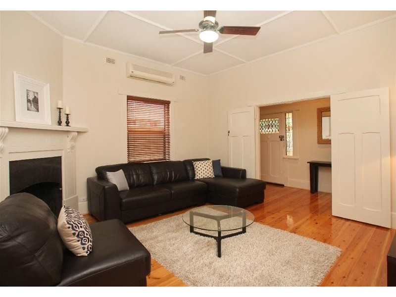 19 Jeanes Avenue, Glenelg North SA 5045