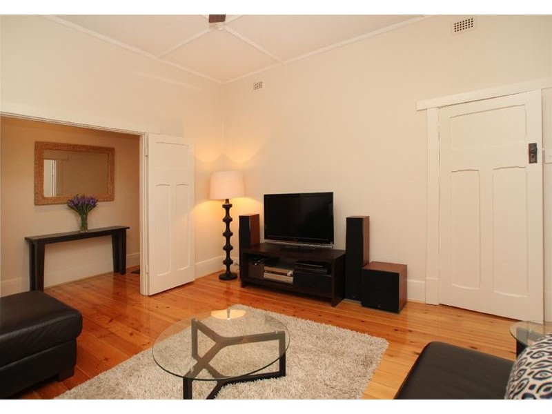 19 Jeanes Avenue, Glenelg North SA 5045