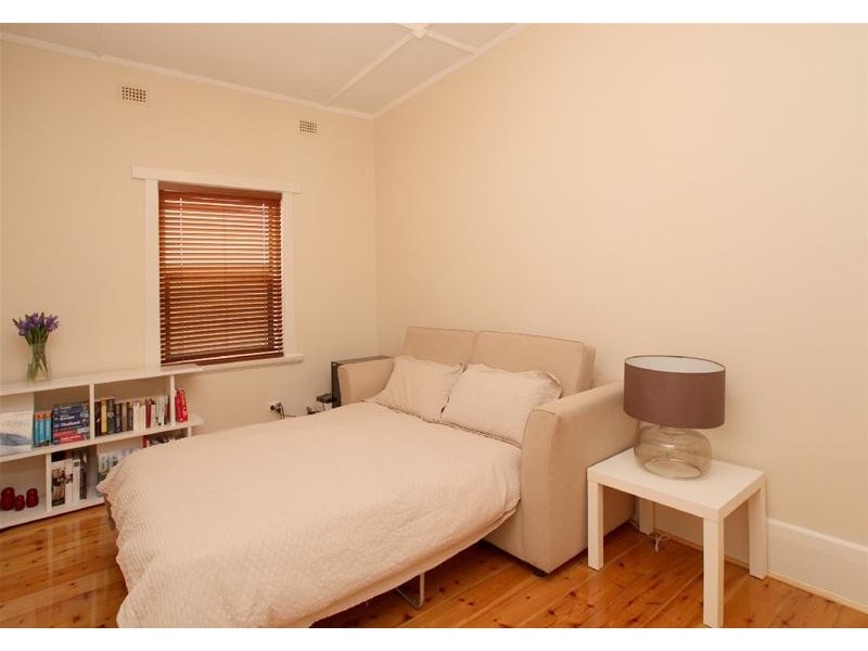 19 Jeanes Avenue, Glenelg North SA 5045