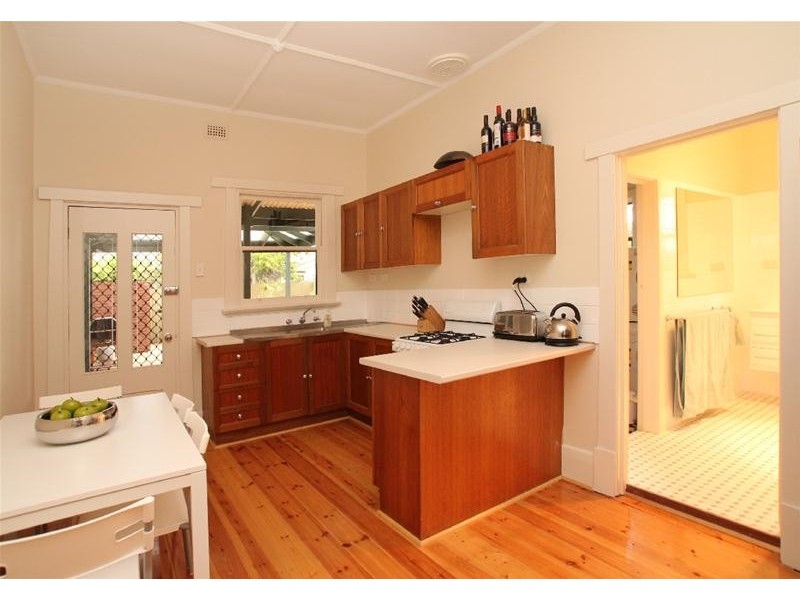 19 Jeanes Avenue, Glenelg North SA 5045