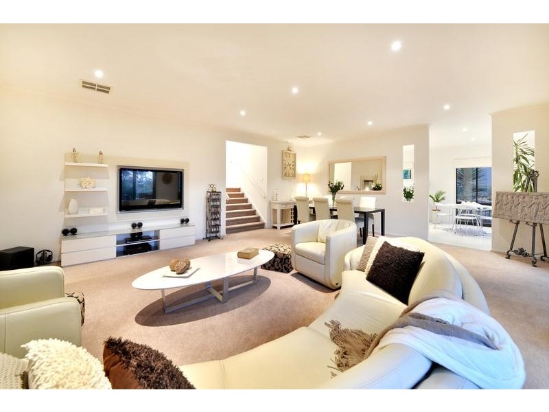 6 Argyle Close, Aberfoyle Park SA 5159