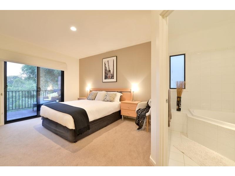 6 Argyle Close, Aberfoyle Park SA 5159