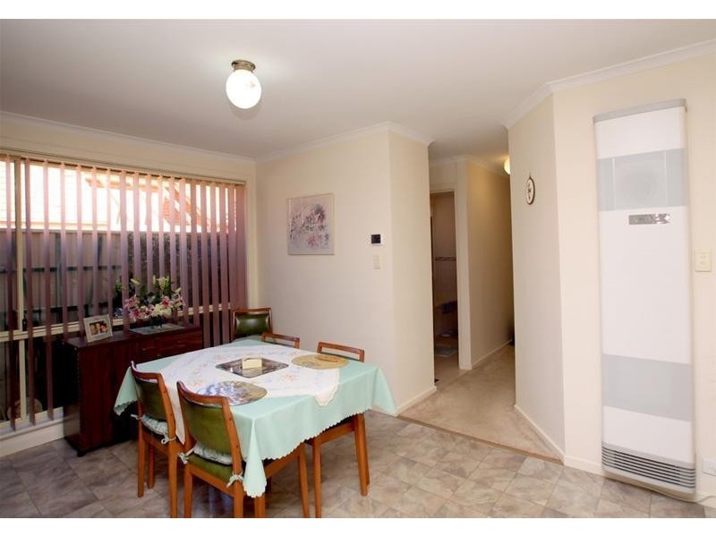 18 Bradley Grove, Mitchell Park SA 5043