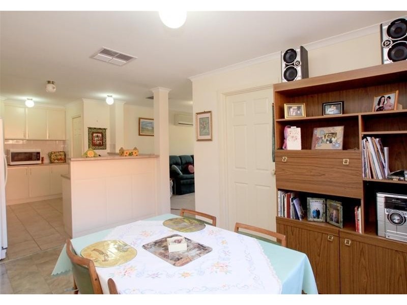 18 Bradley Grove, Mitchell Park SA 5043