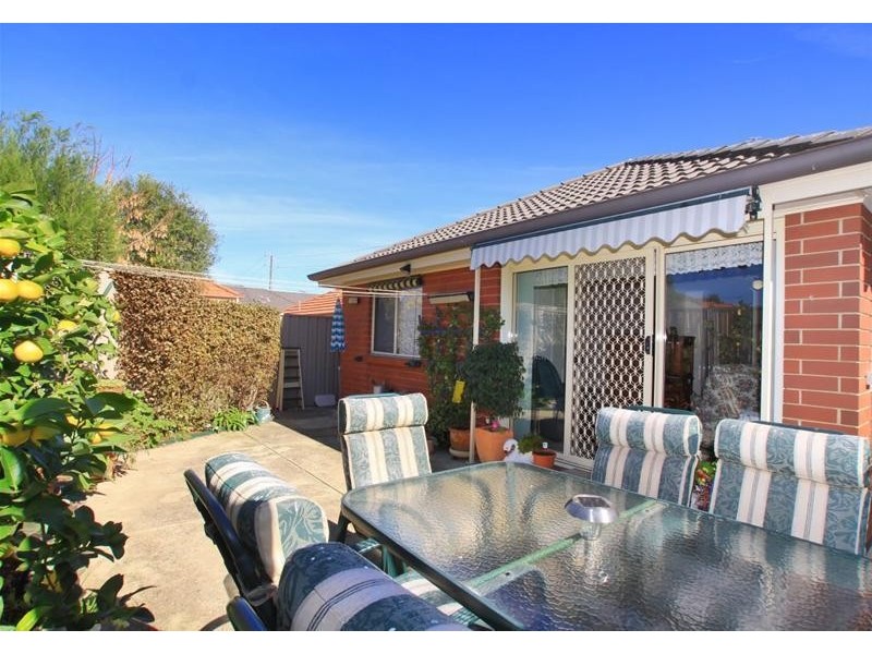 18 Bradley Grove, Mitchell Park SA 5043