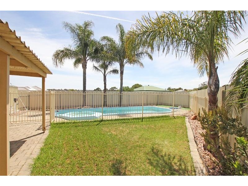 27 Dianne Street, Happy Valley SA 5159