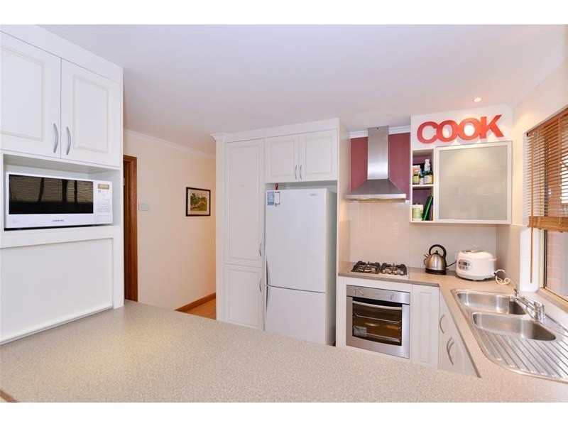 7 Zollo Drive, Woodcroft SA 5162