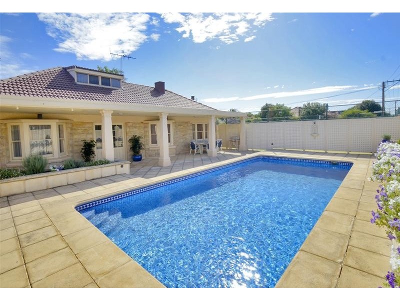 424 – 426 Sir Donald Bradman Drive, Brooklyn Park SA 5032