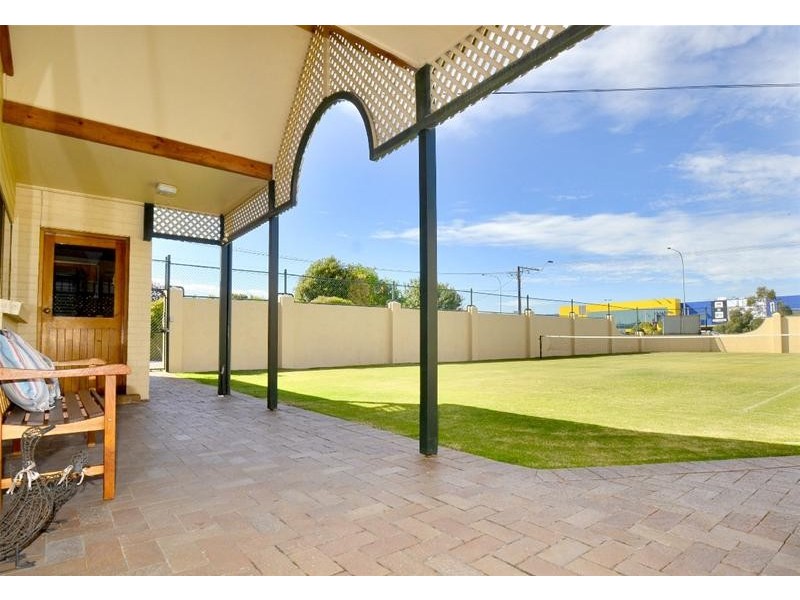 424 – 426 Sir Donald Bradman Drive, Brooklyn Park SA 5032