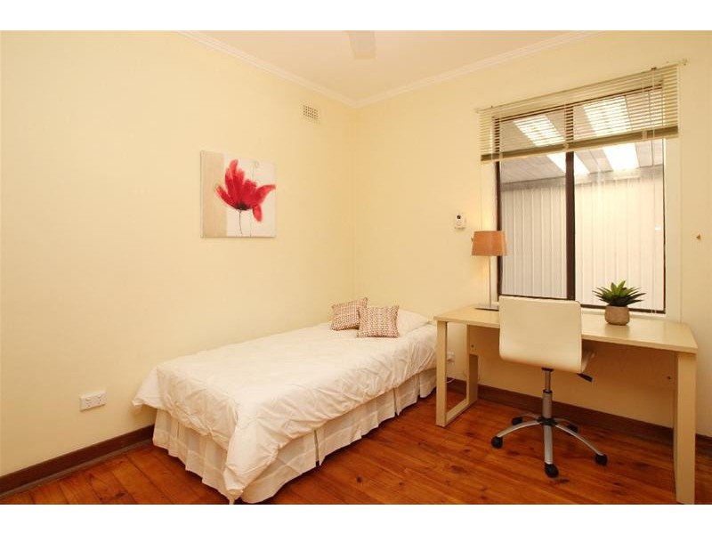 25 Fawnbrake Crescent, West Beach SA 5024