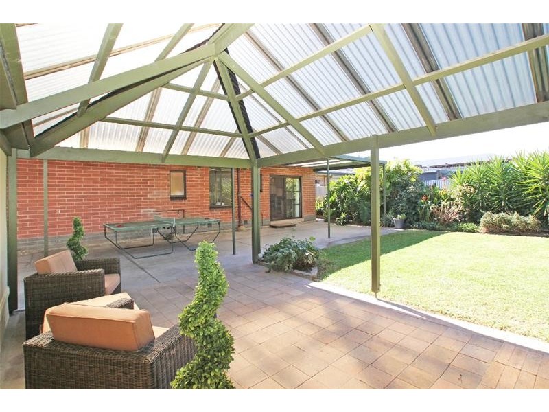 25 Fawnbrake Crescent, West Beach SA 5024