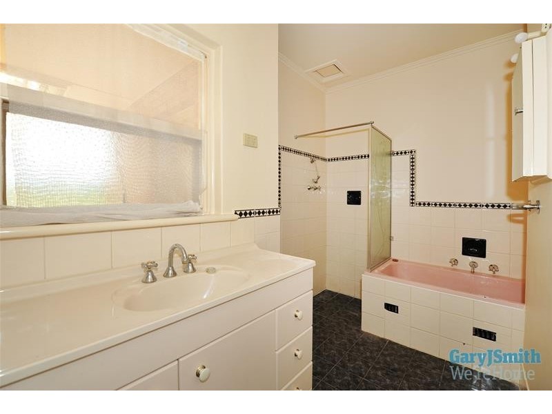 5 East Parkway, Fulham SA 5024