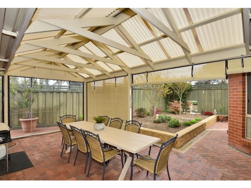 6 Bluelake Court, Tennyson SA 5022