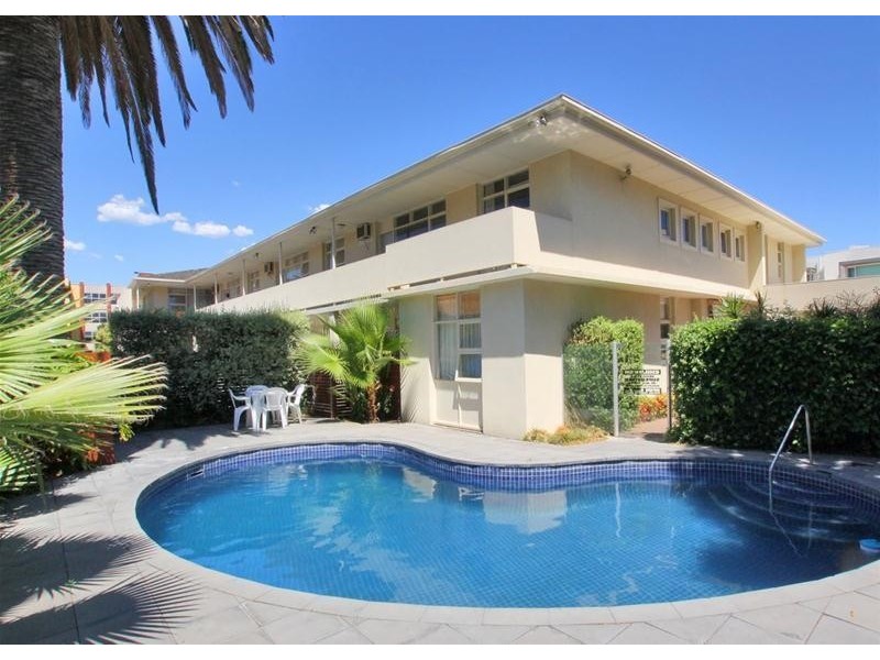 19/18 Moseley Street, Glenelg SA 5045