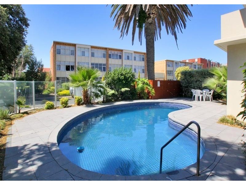 19/18 Moseley Street, Glenelg SA 5045